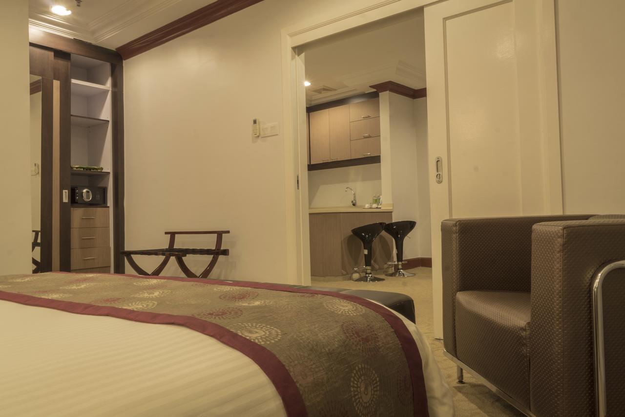The Regency Scholar'S Inn Kuala Lumpur Bagian luar foto
