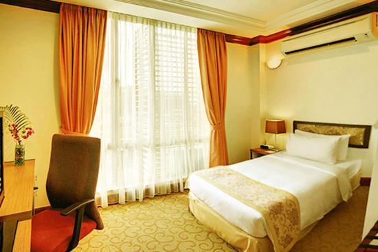 The Regency Scholar'S Inn Kuala Lumpur Bagian luar foto