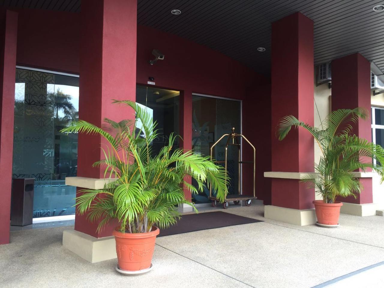 The Regency Scholar'S Inn Kuala Lumpur Bagian luar foto