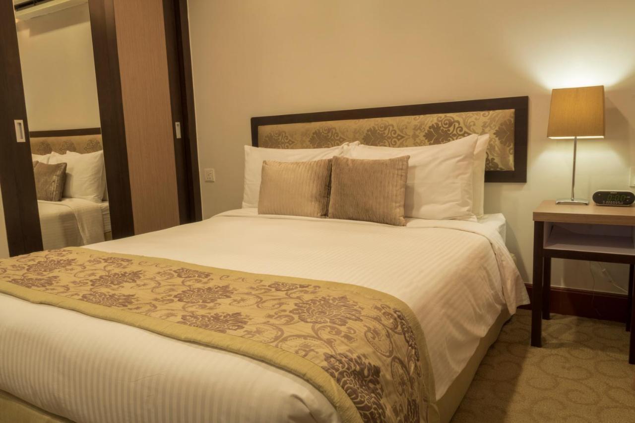 The Regency Scholar'S Inn Kuala Lumpur Bagian luar foto